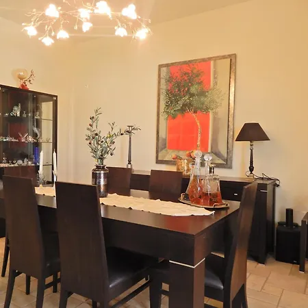 Arokaria House *